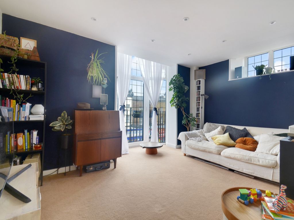 2 bed flat for sale in Deptford Market, Deptford High Street, London SE8, £112,500