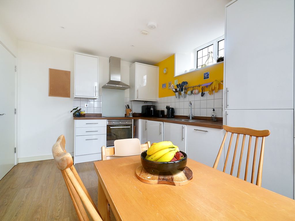 2 bed flat for sale in Deptford Market, Deptford High Street, London SE8, £112,500