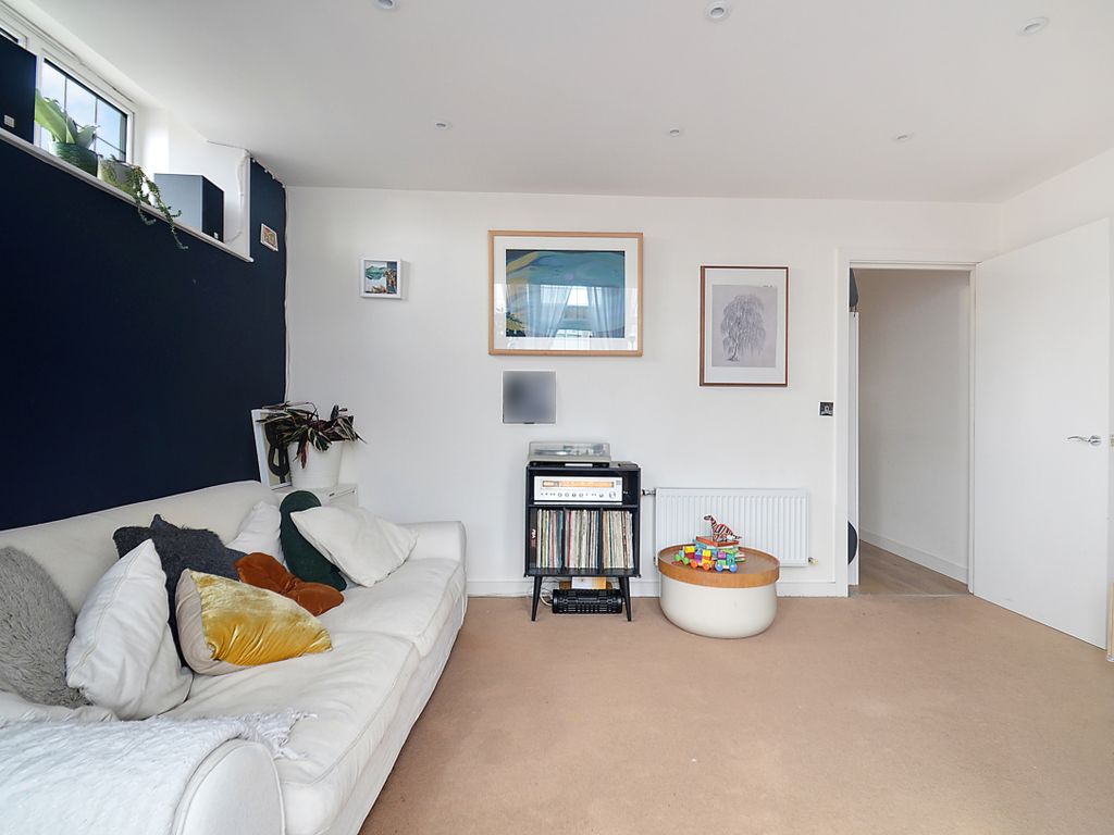 2 bed flat for sale in Deptford Market, Deptford High Street, London SE8, £112,500