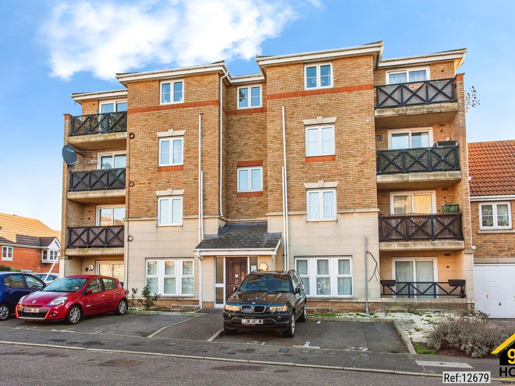 2 bed flat for sale in Collier Way, Southend-On-Sea, Essex SS1, £105,000