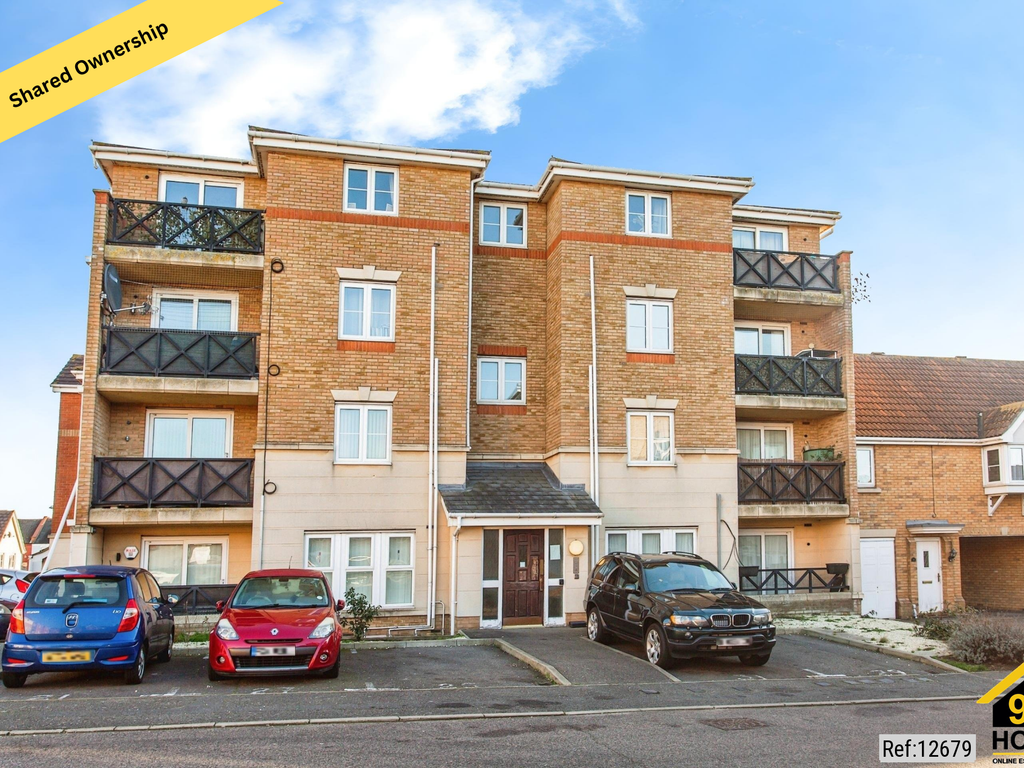 2 bed flat for sale in Collier Way, Southend-On-Sea, Essex SS1, £105,000