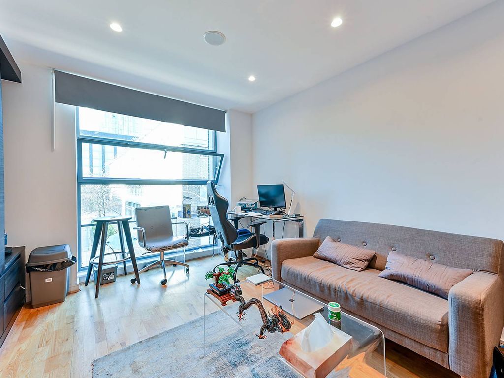 Studio for sale in Great West Quarter, Brentford TW8, £250,000