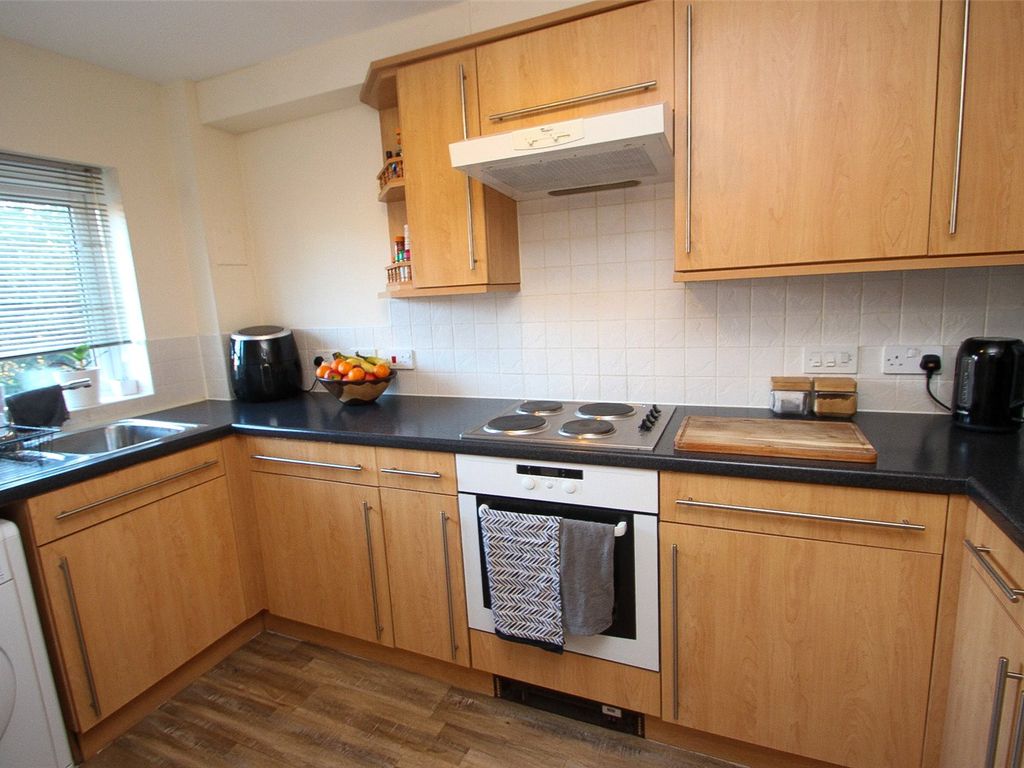 2 bed flat for sale in Chadwick Way, Hamble, Southampton, Hampshire SO31, £195,000