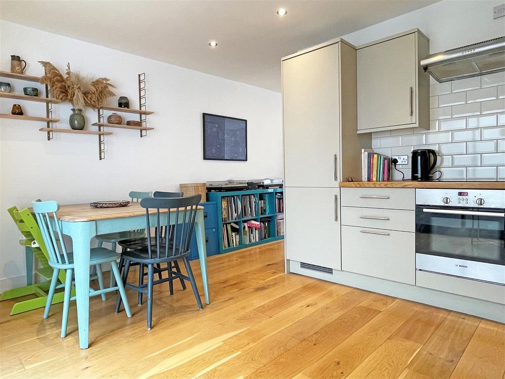 2 bed semi-detached house for sale in Hayloft Mews, Brighton BN1, £575,000