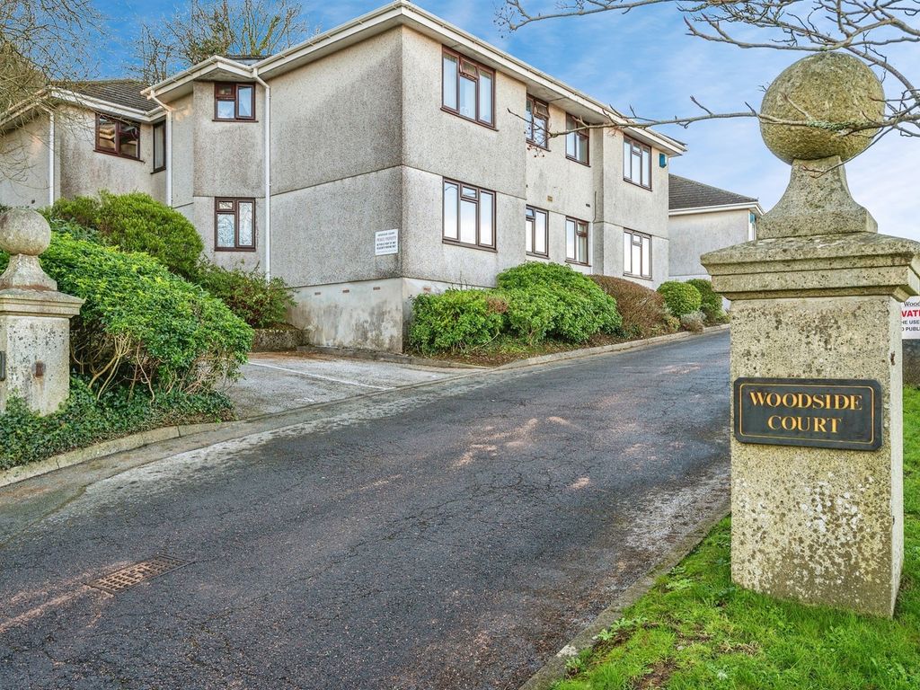 2 bed flat for sale in Underwood Road, Plympton, Plymouth PL7, £120,000