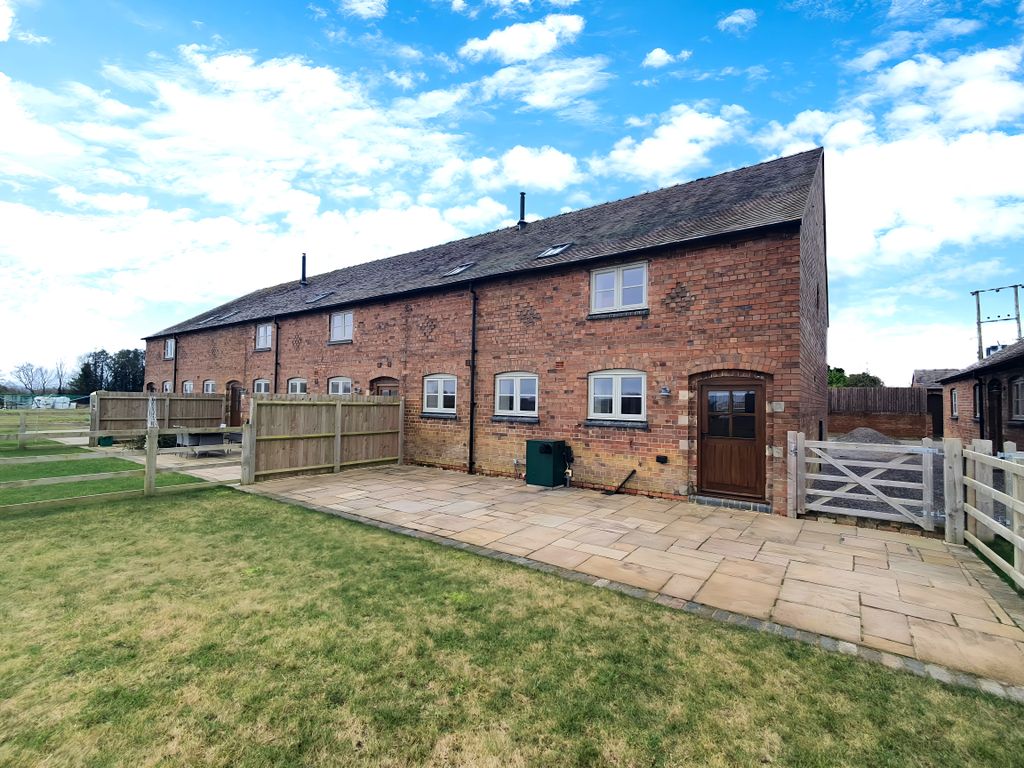 3 bed barn conversion to rent in Little Bolas, Telford TF6, £1,450 pcm