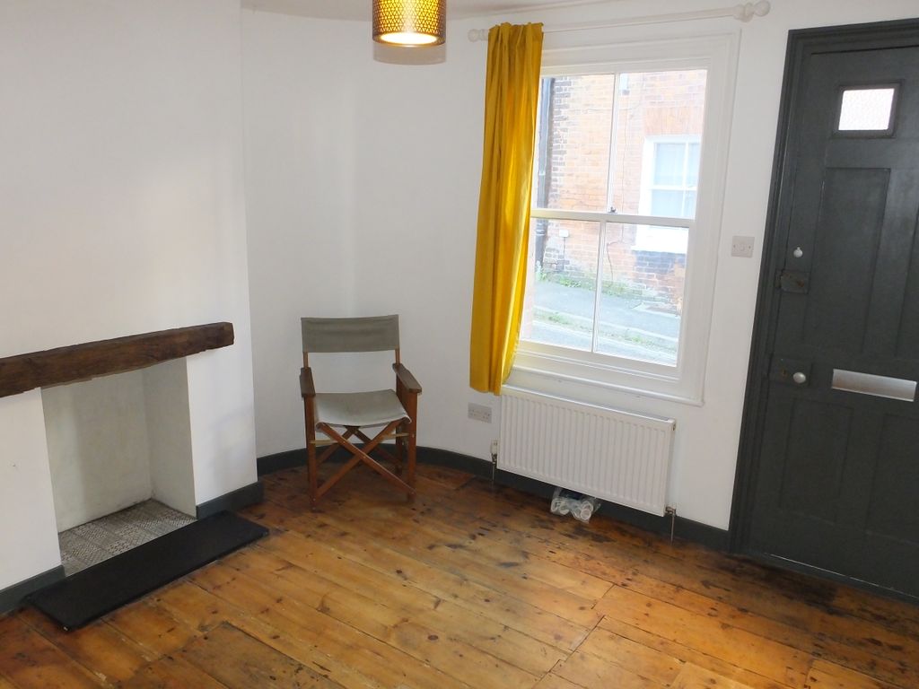 2 bed end terrace house to rent in St. John Street, Lewes BN7, £1,400 pcm
