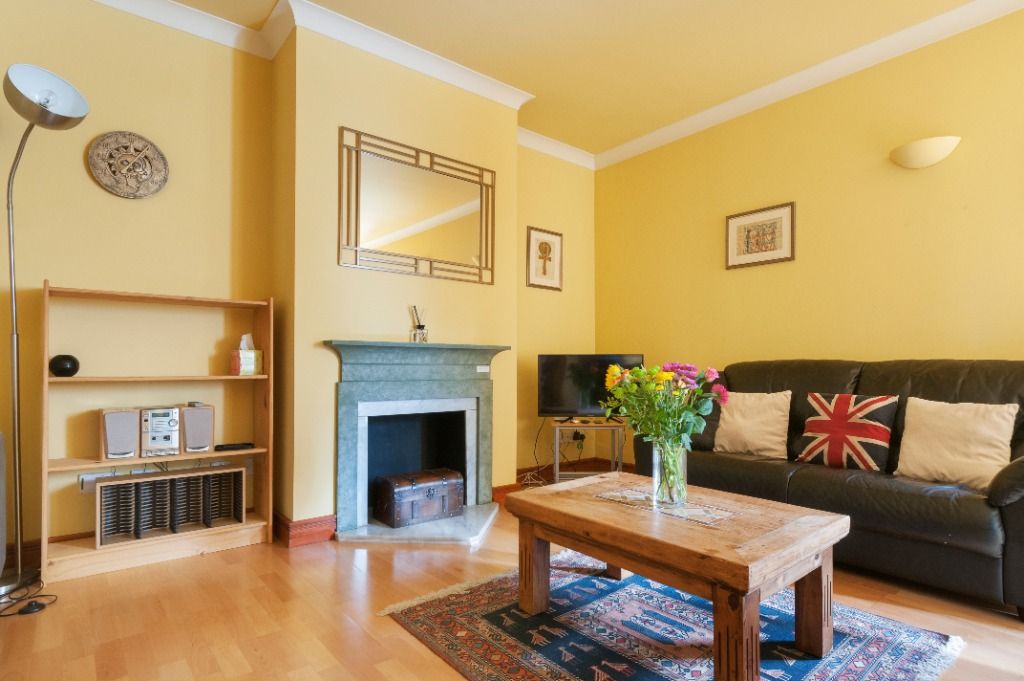 2 bed flat to rent in Hawthornbank Lane, Dean Village, Edinburgh EH4, £1,600 pcm