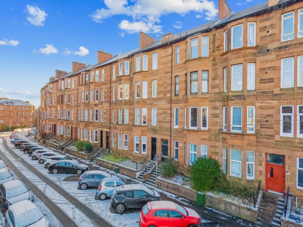1 bed flat for sale in Bolton Drive, Mount Florida, Glasgow G42, £129,000