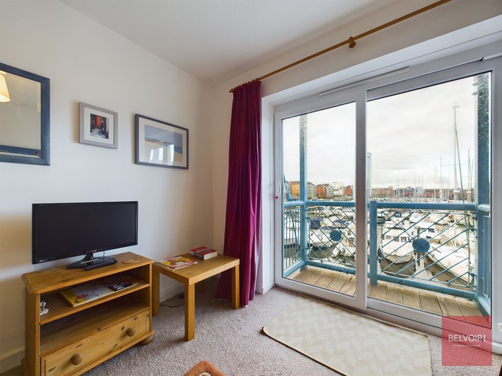 1 bed flat for sale in Abernethy Quay, Marina, Swansea SA1, £126,000