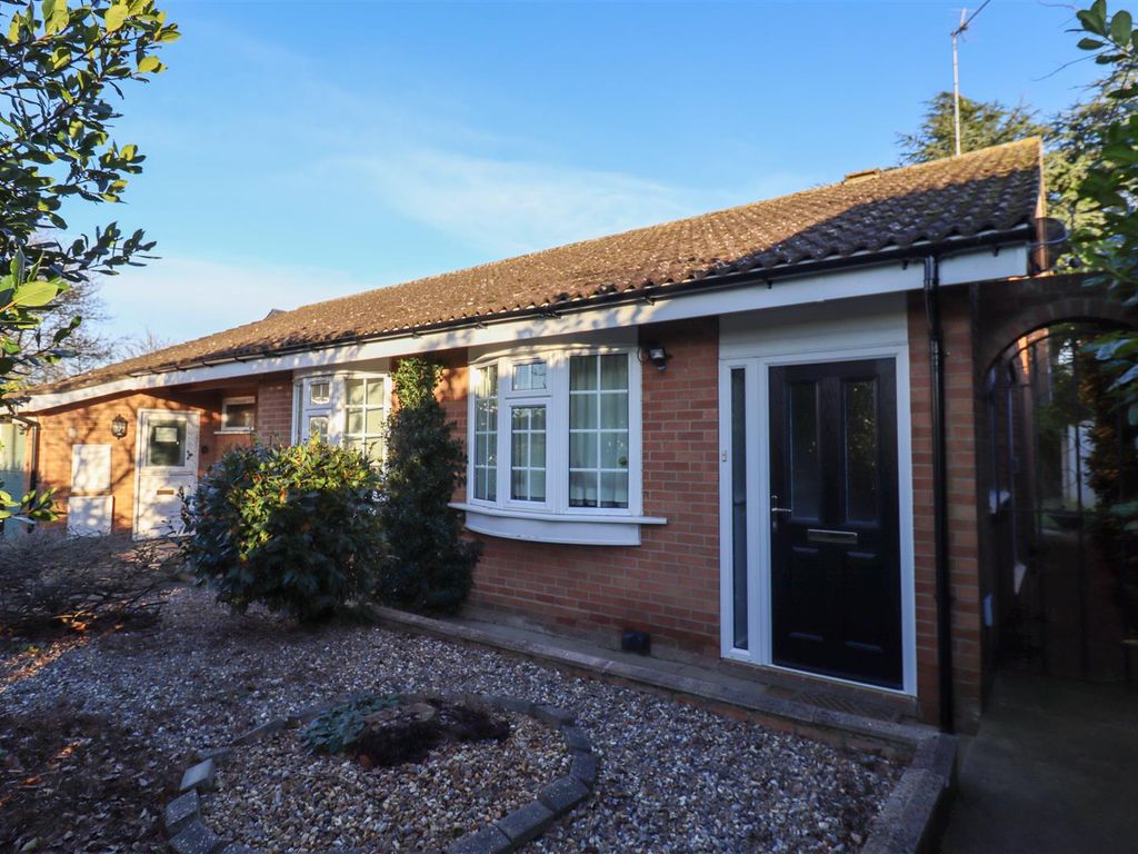 4 bed detached bungalow to rent in St. Catherines, Ely CB6, £1,500 pcm