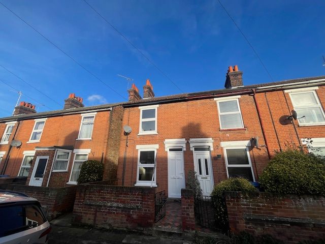 2 bed terraced house to rent in Rosebery Road, Ipswich IP4, £900 pcm