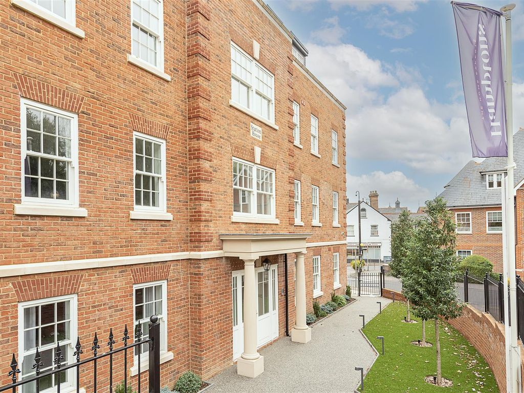 New home, 2 bed flat for sale in Station Approach, Harpenden AL5, £525,000