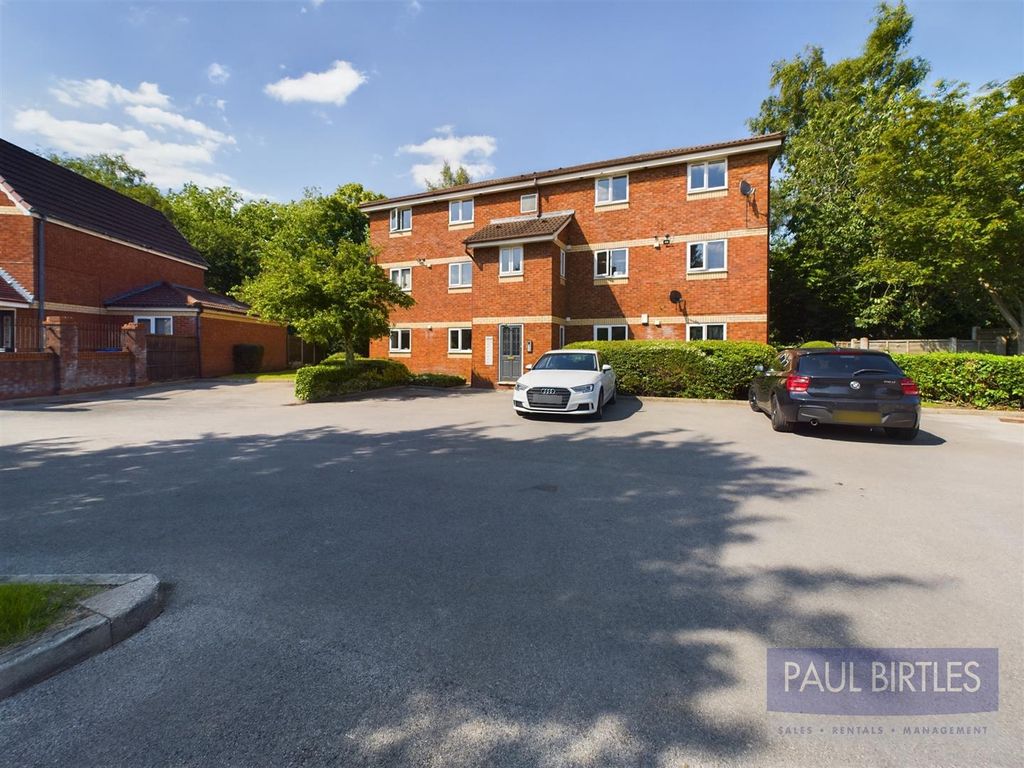 1 bed flat for sale in St Clements Fold, Urmston, Manchester M41, £139,950