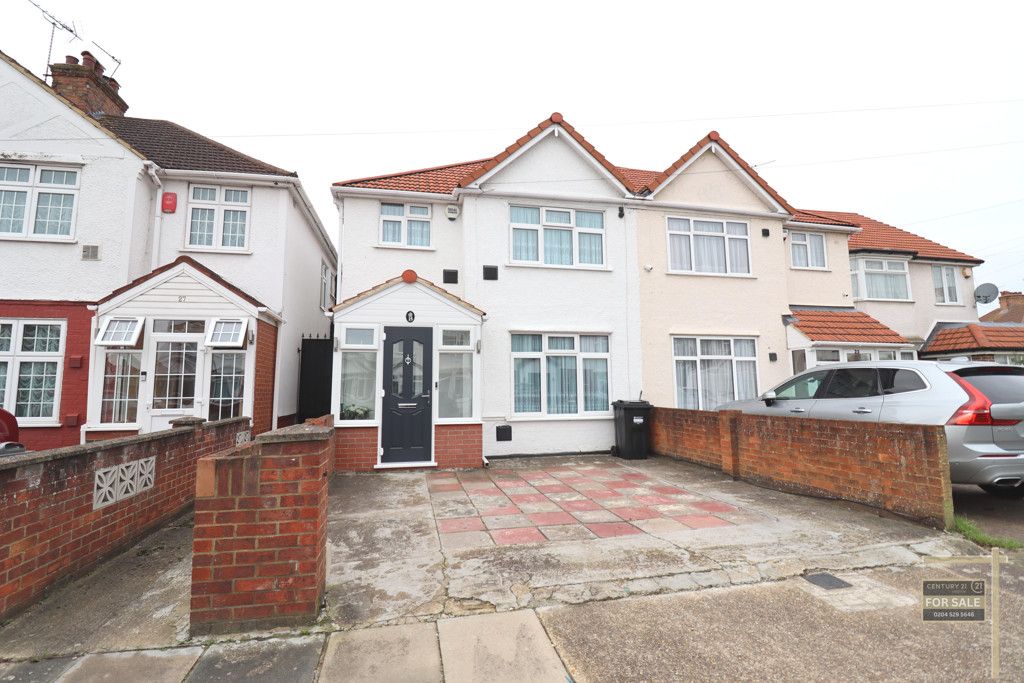 3 bed semi-detached house for sale in Hinton Avenue, Hounslow TW4, £699,950