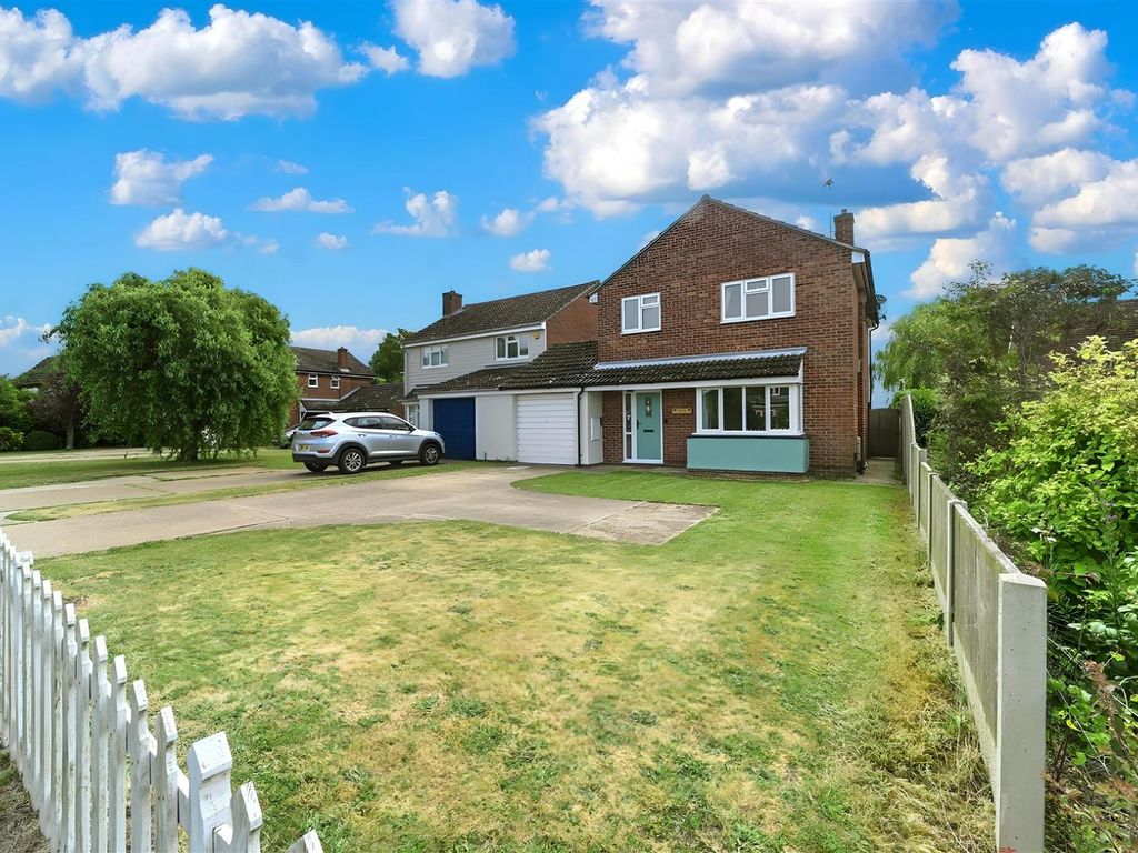 5 bed link-detached house for sale in Heath Road, Bradfield, Manningtree CO11, £500,000