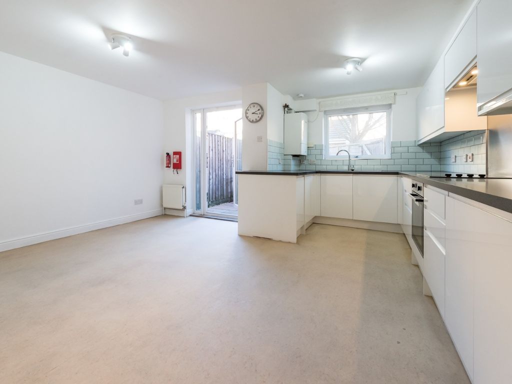 4 bed semi-detached house to rent in Aristotle Road, Clapham SW4, £4,000 pcm