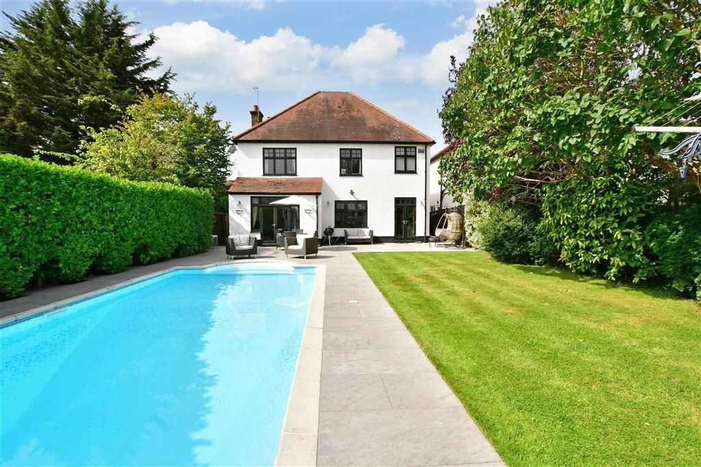 4 bed detached house for sale in Woodford Green, Woodford Green, Essex IG8, £1,400,000