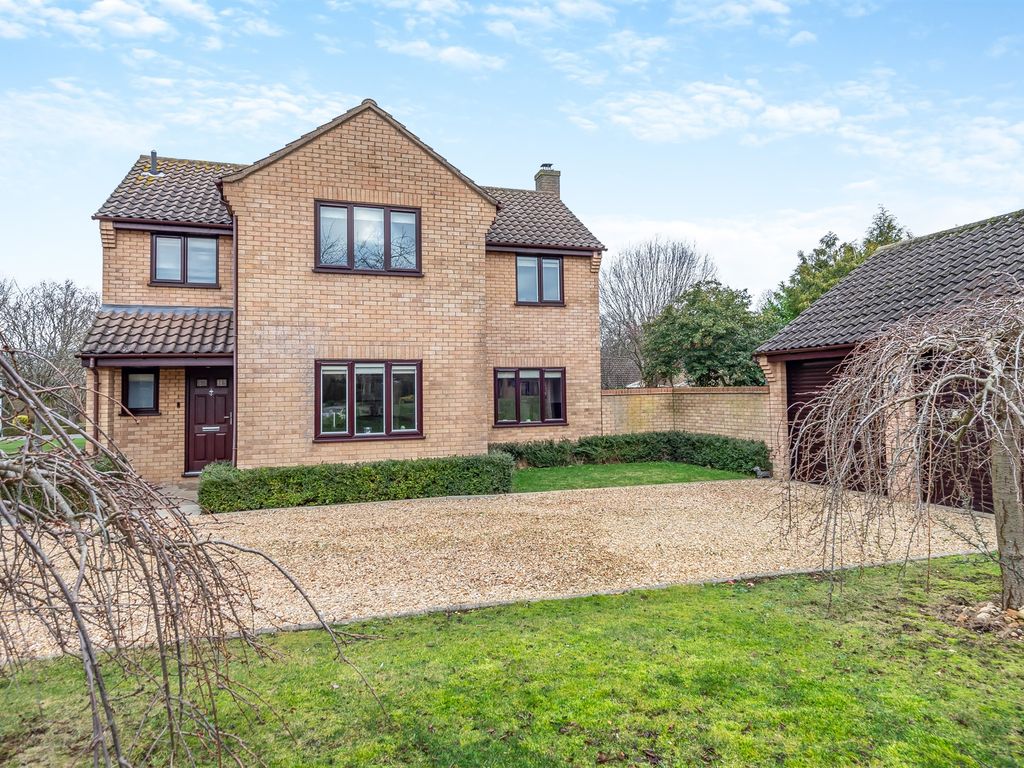 4 bed detached house for sale in Farleigh Fields, Orton Wistow, Peterborough PE2, £575,000
