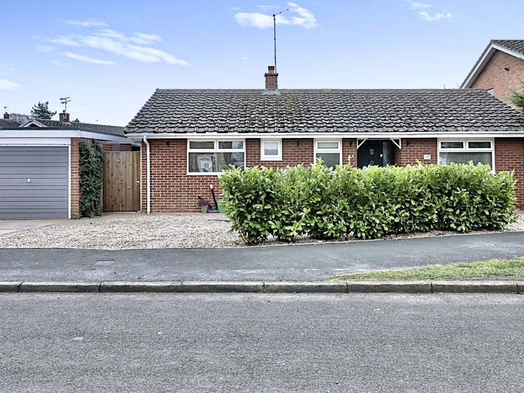 3 bed detached bungalow for sale in Arundel Drive, Ranskill, Retford DN22, £229,000