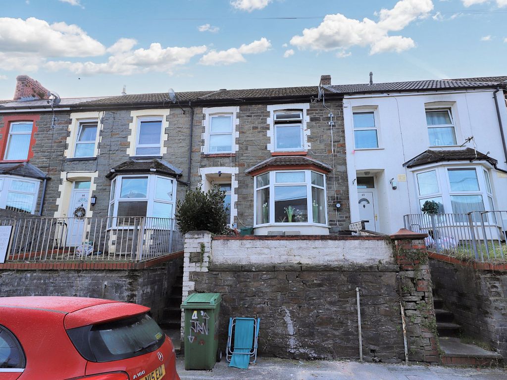 3 bed terraced house for sale in Ty