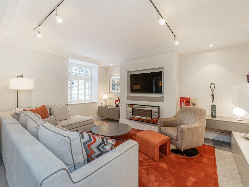 2 bed flat for sale in Greenberry Street, St John’S Wood NW8, £1,285,000