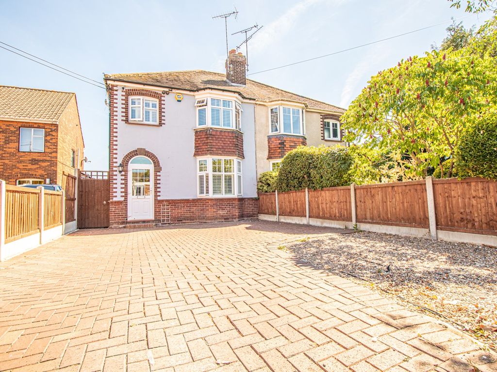 3 bed semi-detached house for sale in Highfields Road, Witham CM8, £425,000