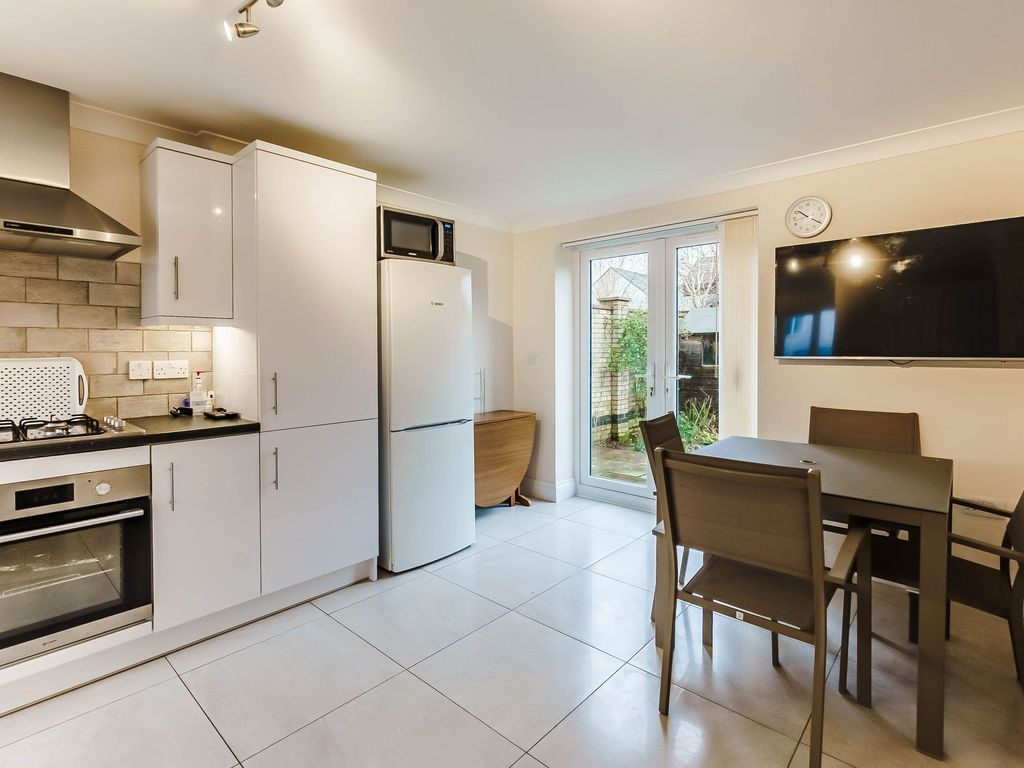 2 bed detached house for sale in Silverdale Avenue, Coton CB23, £400,000