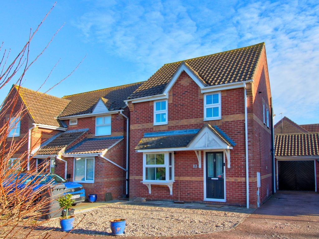3 bed detached house for sale in Brayfield Close, Bury St. Edmunds IP32, £350,000