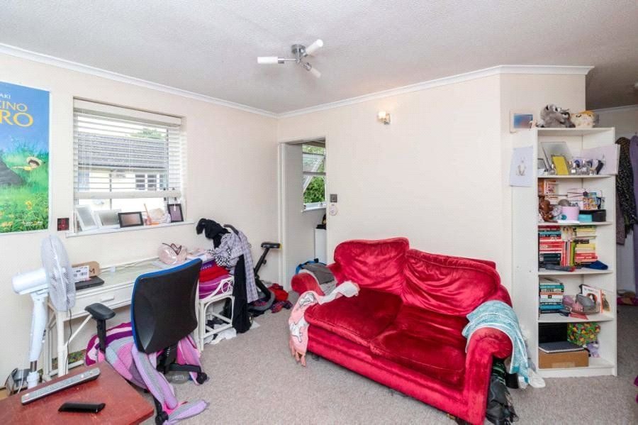 1 bed flat for sale in Hadleigh Court, Saffron Walden, Essex CB10, £150,000