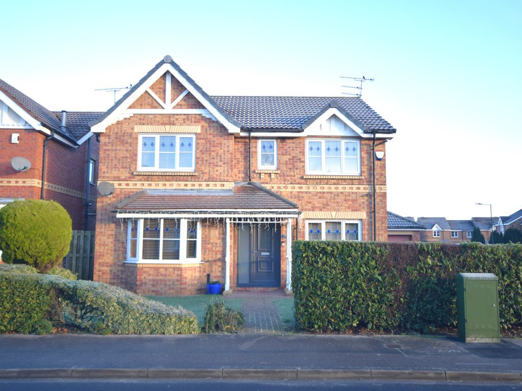 4 bed detached house for sale in Tickhill Way, Rossington, Doncaster DN11, £360,000