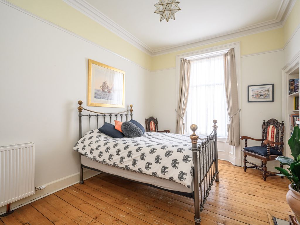 2 bed flat for sale in 61/4 Elm Row, Edinburgh EH7, £310,000