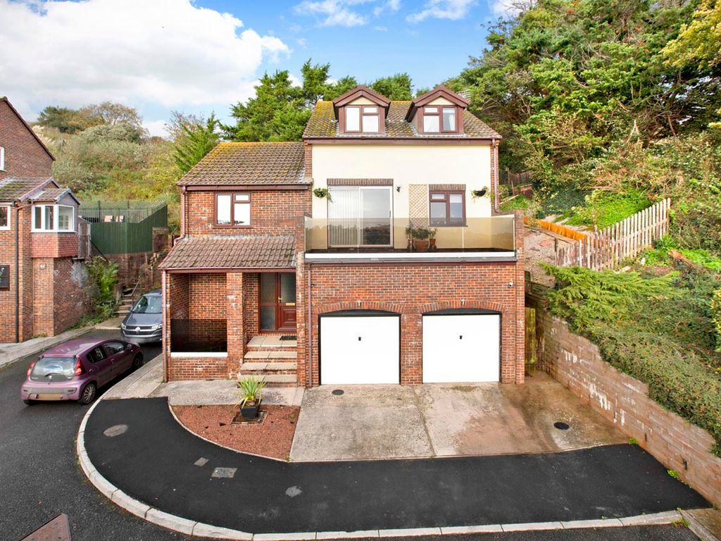 5 bed detached house for sale in Upper Longlands, Dawlish EX7, £465,000