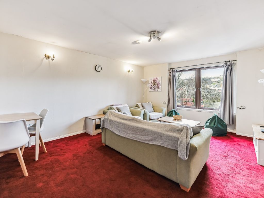 2 bed flat for sale in Forth Court, Stirling, Stirlingshire FK8, £115,000