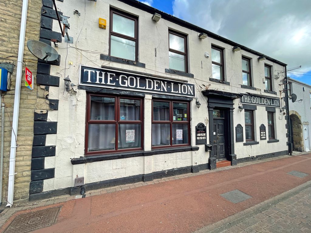 Pub/bar for sale in Front Street, Leadgate, Consett DH8, £225,000