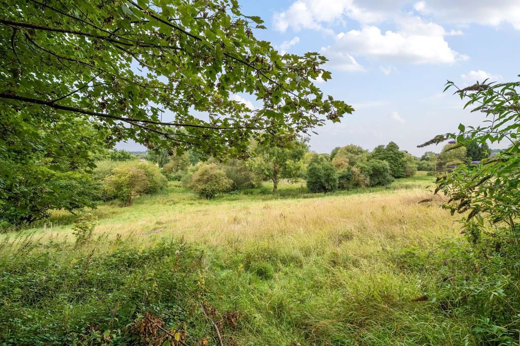 Land for sale in Henley Road, Wargrave, Reading RG10, £135,000