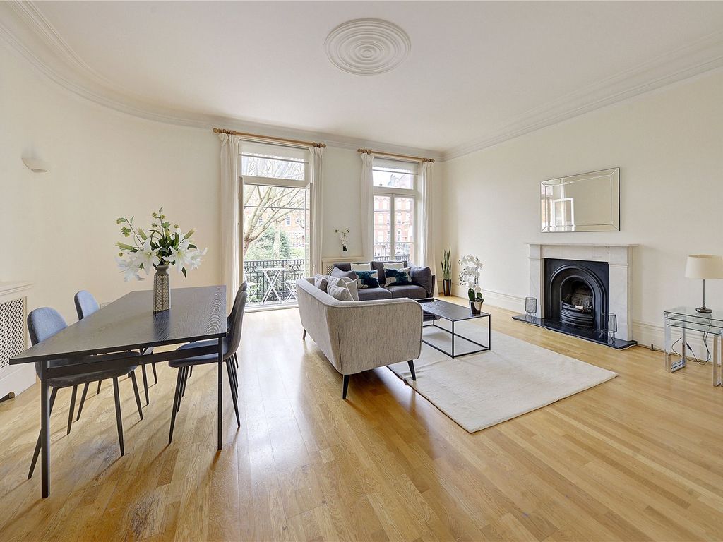2 bed flat for sale in Barkston Gardens, London SW5, £1,750,000