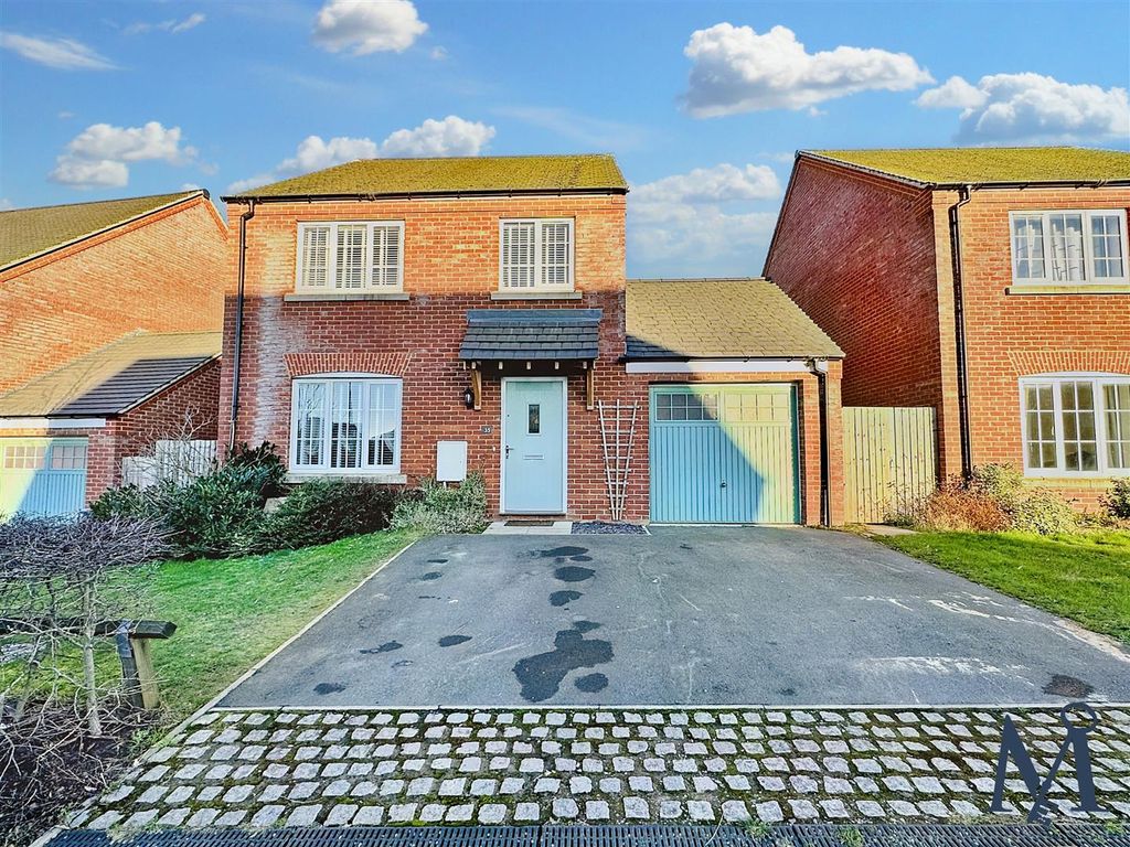 4 bed detached house for sale in Blackham Road, Hugglescote, Coalville LE67, £350,000