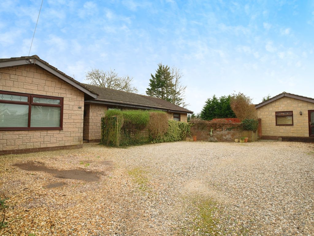 4 bed detached bungalow for sale in Whitethorn Way, Marshfield, Cardiff CF3, £625,000
