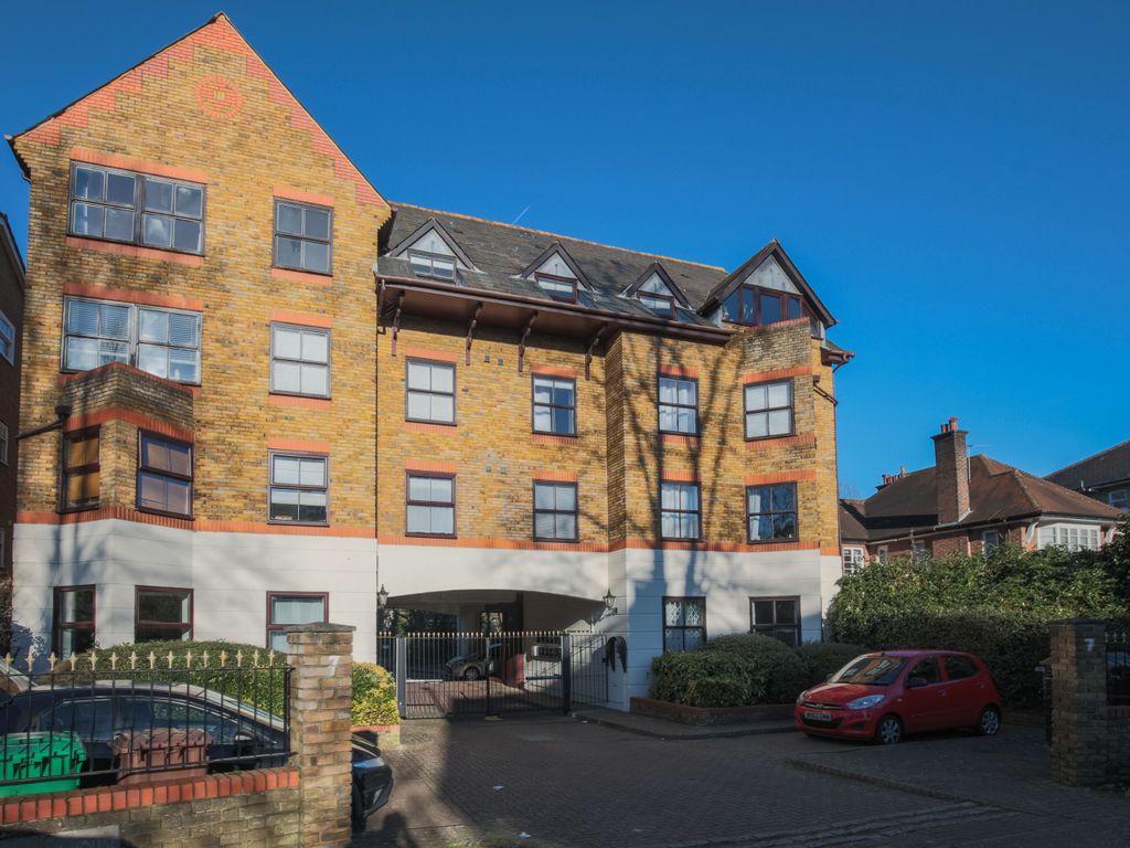 2 bed flat for sale in Hill Park House, 7 Hill Park Road KT5, £340,000