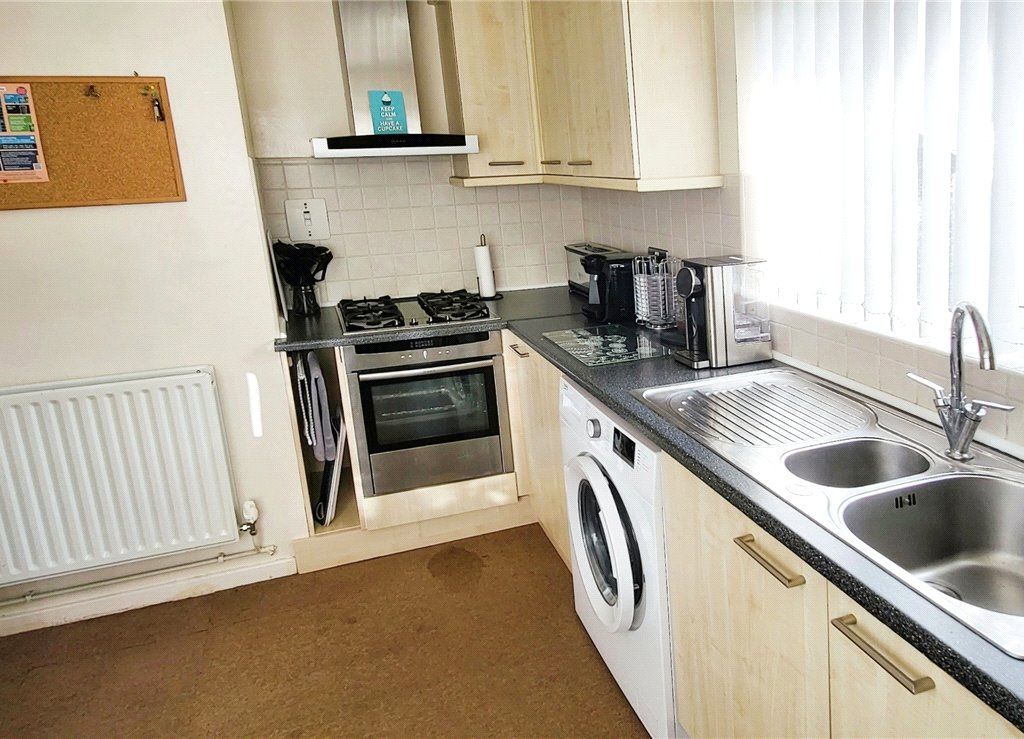 1 bed flat for sale in Grainger Close, Edlington, Doncaster, South Yorkshire DN12, £60,000