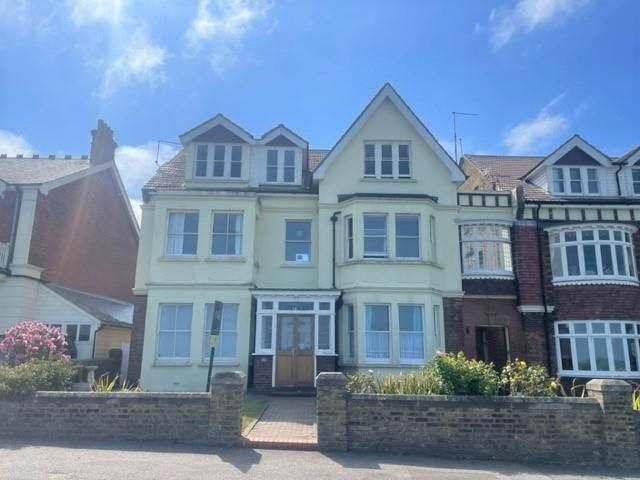 1 bed flat to rent in Beacon Hill, Herne Bay CT6, £825 pcm
