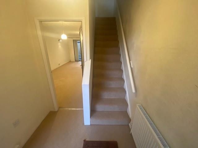 2 bed terraced house to rent in Mottrams Close, Sutton Coldfield, West Midlands B72, £925 pcm