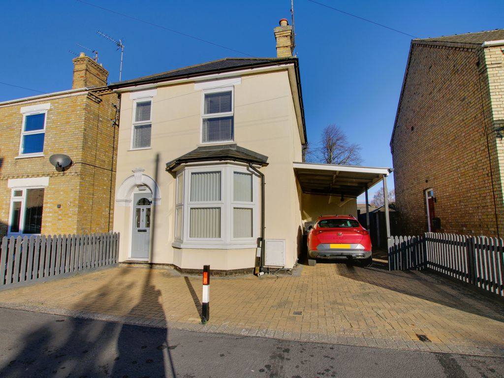 3 bed detached house for sale in Hereward Street, March PE15, £320,000