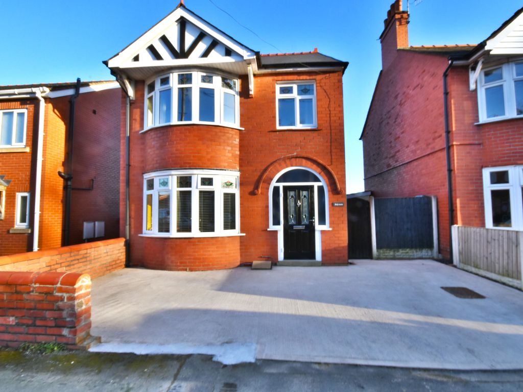 2 bed detached house for sale in Victoria Street, Rhosllanerchrugog, Wrexham LL14, £200,000