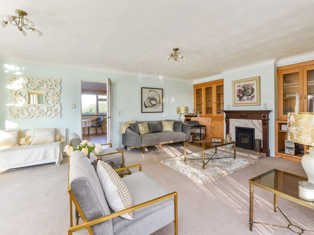 3 bed bungalow for sale in Alton Lane, Four Marks, Alton, Hampshire GU34, £725,000