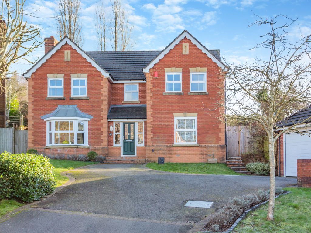4 bed detached house for sale in The Glen, Langstone, Newport NP18, £600,000