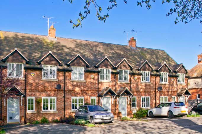 3 bed end terrace house for sale in 17 Pavillion Cottages, Goring On Thames RG8, £575,000