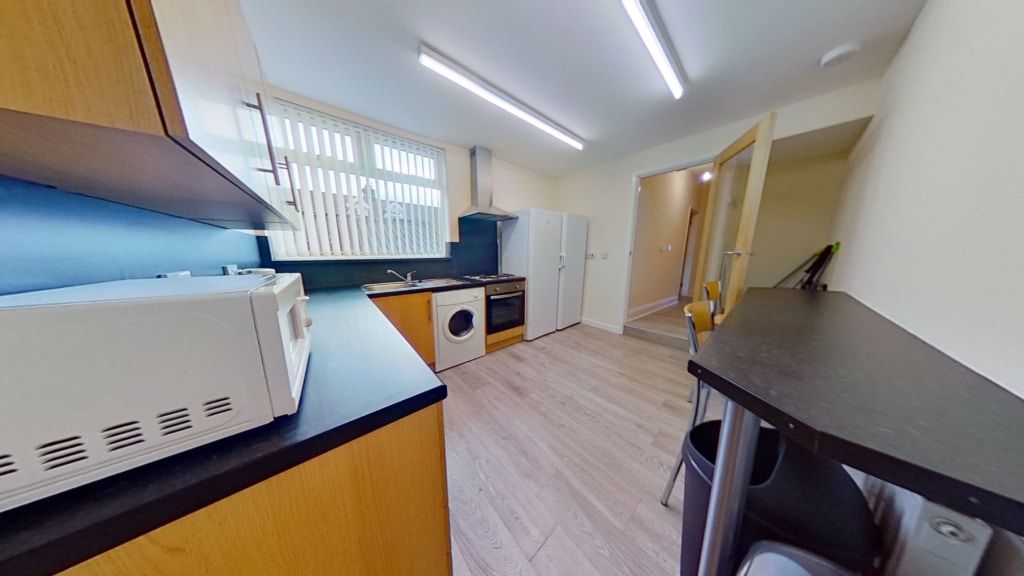 5 bed end terrace house to rent in Hilda Street, Treforest, Pontypridd CF37, £355 pppm