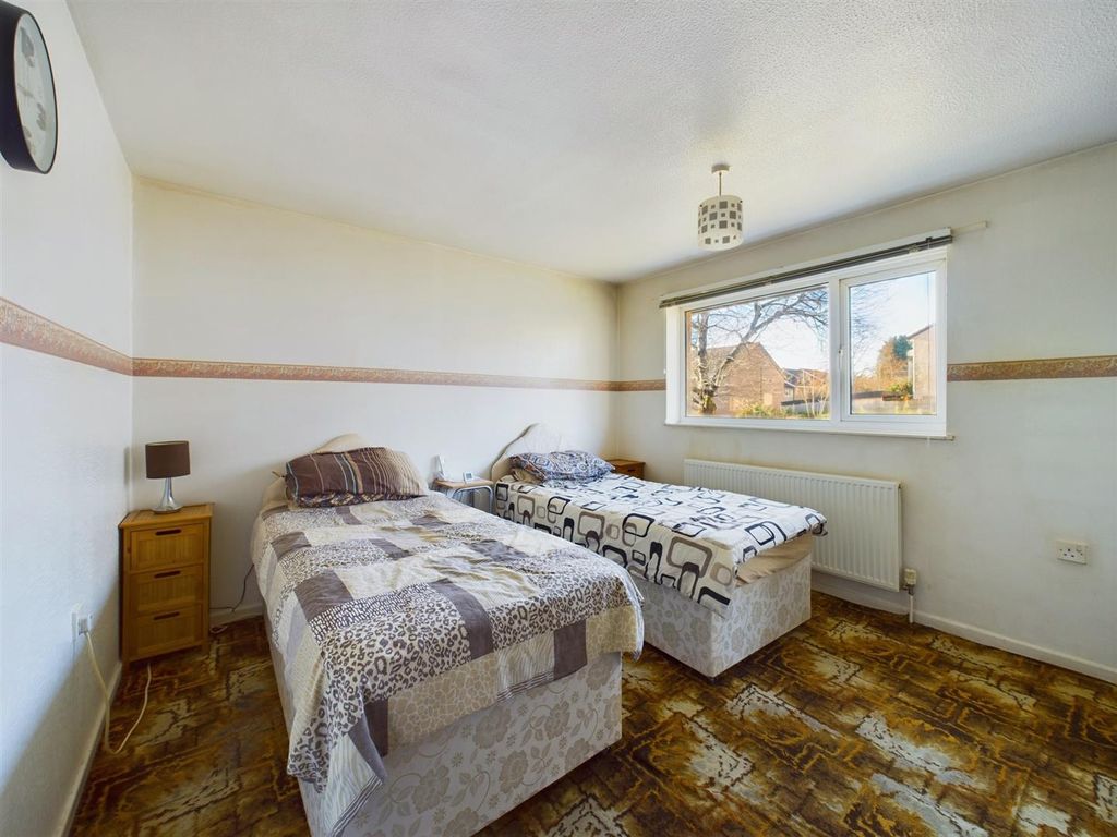 3 bed terraced house for sale in Little John Walk, Nottingham NG3, £160,000